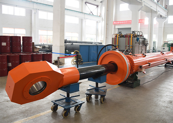 Cylindre hydraulique adapté aux besoins du client   diamètre de 1.2m, course de 16m